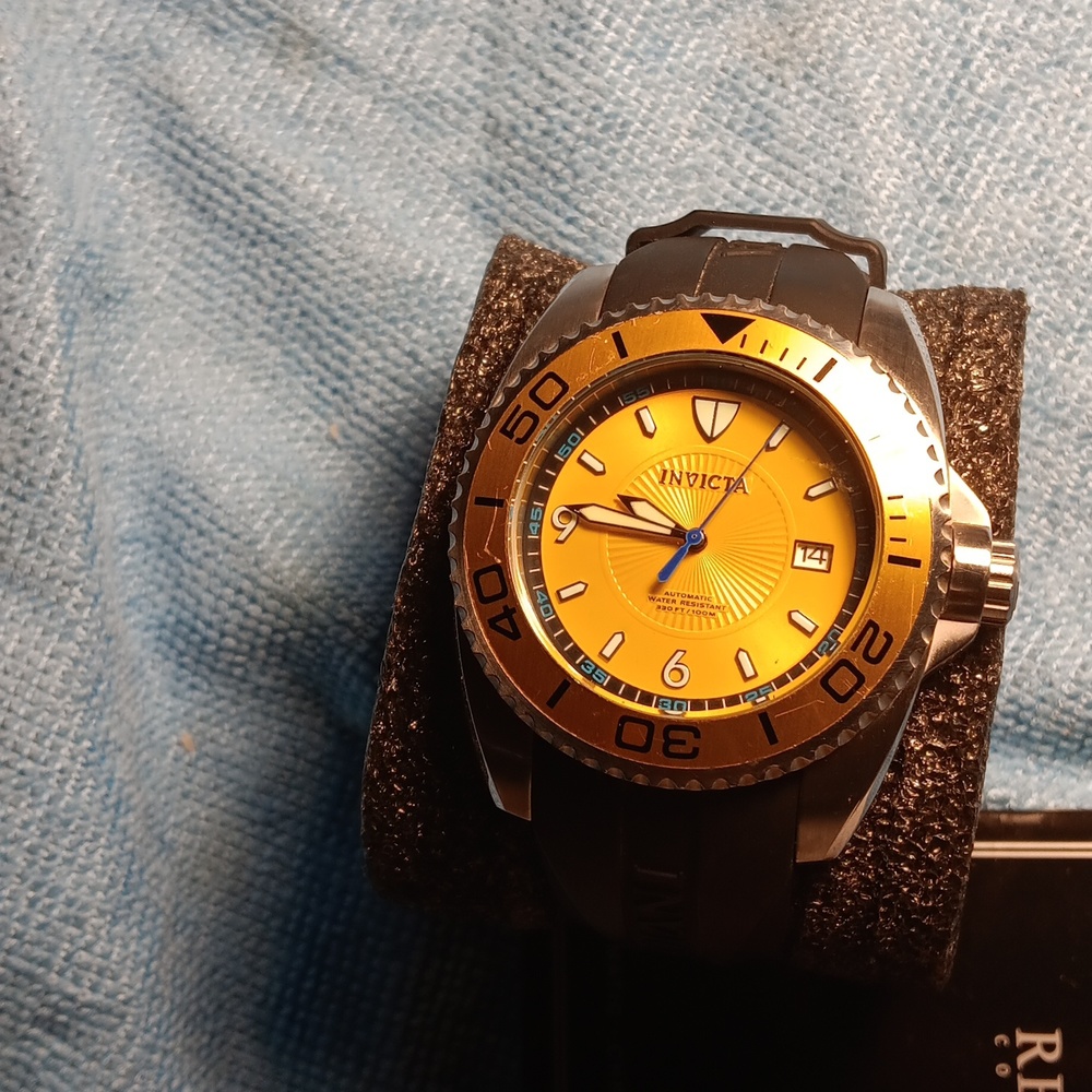 INVICTA MENS WATCH